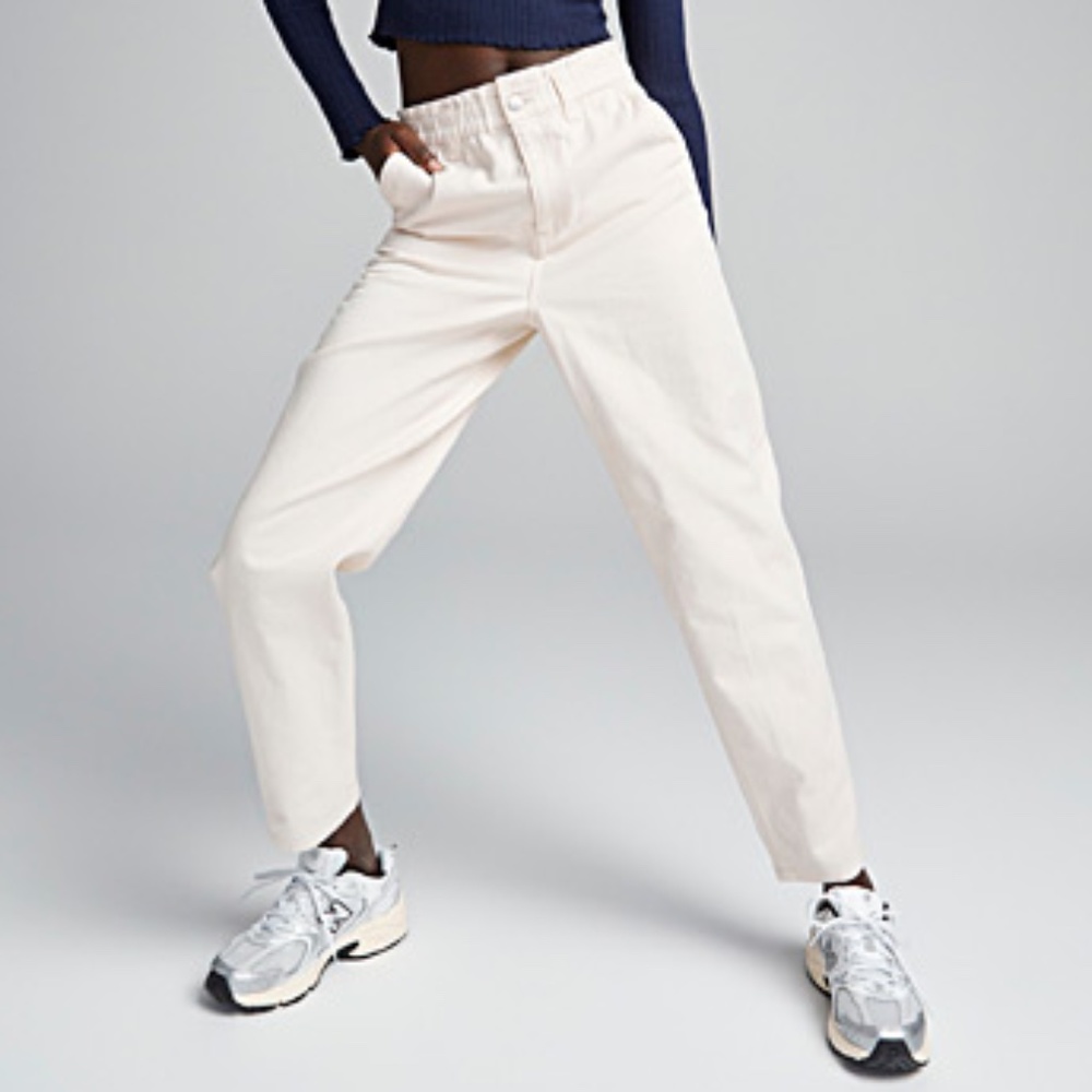 Ecru high rise organic cotton barrel jeans NWT